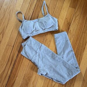 Graige Activewear Set - Sports Bra and High-Waist Leggings
